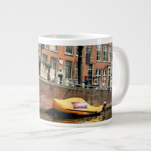 Amsterdam, Kanaal, Klomp Boat Grote Koffiekop