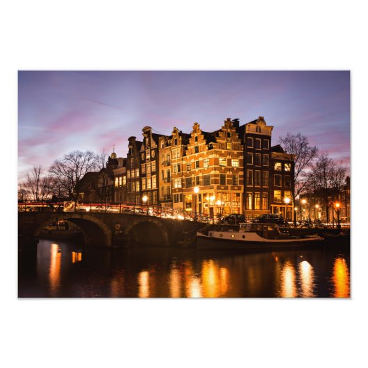 Amsterdam-kanaalhuizen in de schemering foto afdruk (Voorkant)