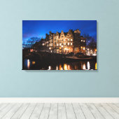 Amsterdam kanaalhuizen 's nachts canvas afdruk (Insitu (Houten vloer))