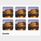 Amsterdamse grachtenpanden in de schemering sticke vierkante sticker (Vel)