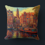 Amsterdamse grachtenpanden van Gogh stijl Kussen<br><div class="desc">een prachtig schilderij in Van Gogh stijl van de grachtenpanden en woonboten in Amsterdam</div>