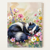 An Adorable Skunk Napping in Flowers Personalized Planner (Achterkant)
