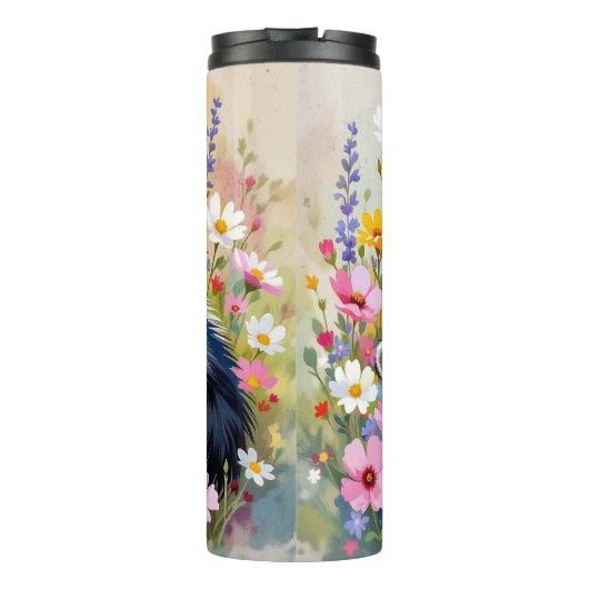 An Adorable Skunk Napping in Flowers Personalized Thermosbeker (Achterkant)