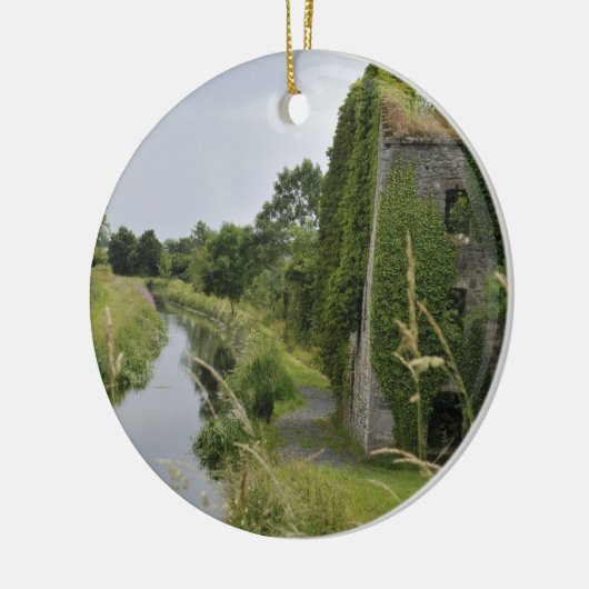 An Irish Canal Keramisch Ornament (Links)