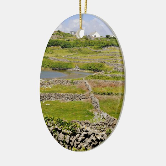 An Irish Stone Wall Keramisch Ornament (Links)