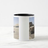 An Oshkosh M-ATV 2 Mok (Midden)