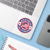 ANAHEIM, Californië Sticker (Laptop met iPhone)