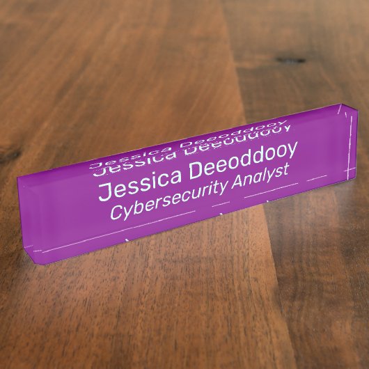 Analist Cybersecurity Paars Magenta Acryl Naambordje (Zijkant)