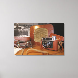 analoge camera in leder bruin hoesje canvas afdruk