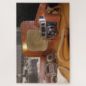 analoge camera in leder bruin hoesje legpuzzel (Verticaal)