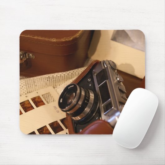  analoge camera in leder bruin hoesje muismat (Met muis)