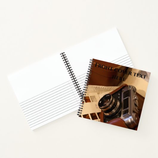 analoge camera in leder bruin hoesje notitieboek (Binnen)