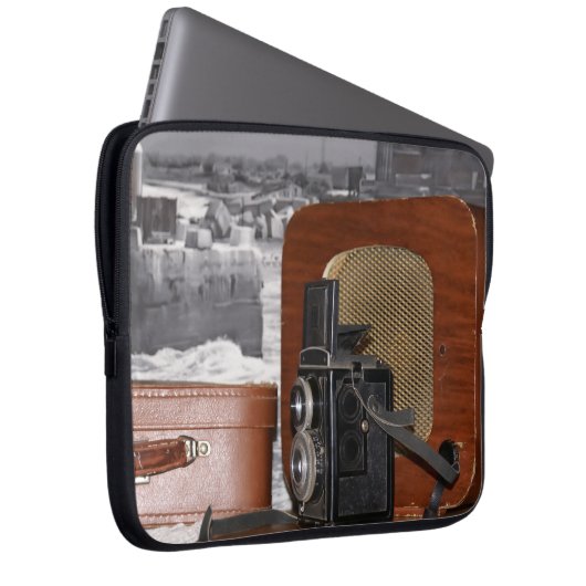  analoge camera-recorder en retro-radio laptop sleeve (Voorkant Rechts)