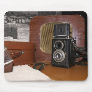 analoge camera-recorder en retro-radio muismat