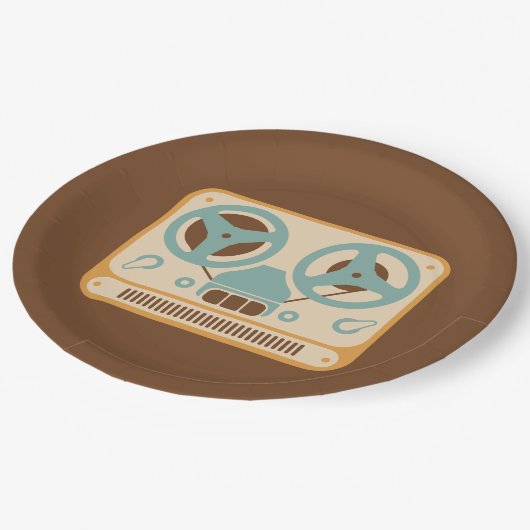 Analoge vormgeving van taperecorder weergeven papieren bordje (Gekanteld)