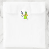 Ananas als hairdresser met schaar en schaar ronde sticker (Tas)