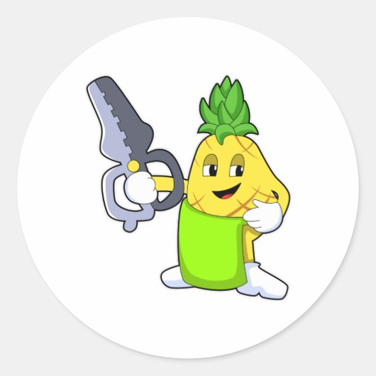 Ananas als hairdresser met schaar en schaar ronde sticker (Voorkant)