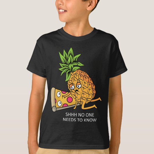 Ananas behoort tot de Pizza Lover Funny Food Pun T-shirt (Voorkant)