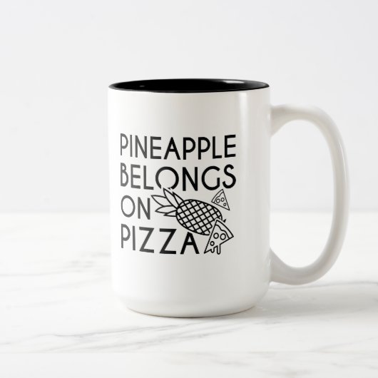 ananas behoort tot de pizza tweekleurige koffiemok (Rechts)