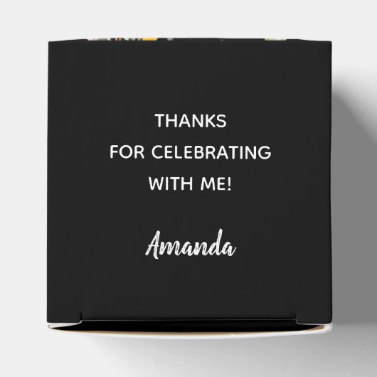 Ananas Bloem op Zwarte Vierkant Bedankdoosjes (Bovenkant)