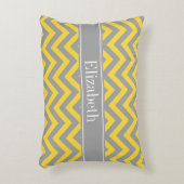 Ananas Dk Grijs LG Chevron Dk Grijs Naam Monogram Accent Kussen (Voorkant(Verticaal))