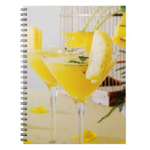 Ananas en gember Fresca cocktail Notitieboek