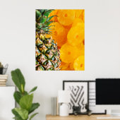 Ananas en gesneden ananasschijven klein poster (Thuiskantoor)