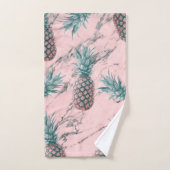 Ananas en roze marmer Moderne tropische afbeelding Bad Handdoek (Handdoek)