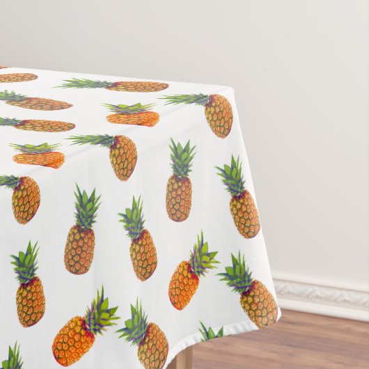 Ananas Fruits on White Tablecloth Tafelkleed (Voorbeeld)