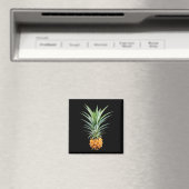 Ananas met groot haar op zwarte achtergrond magneet (Insitu (Vaatwasser))
