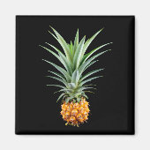 Ananas met groot haar op zwarte achtergrond magneet (Voorkant)