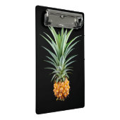 Ananas met groot haar op zwarte achtergrond mini klembord (Schuin)