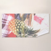 Ananas naast telefoon en luidspreker badhanddoek (Badhanddoek)
