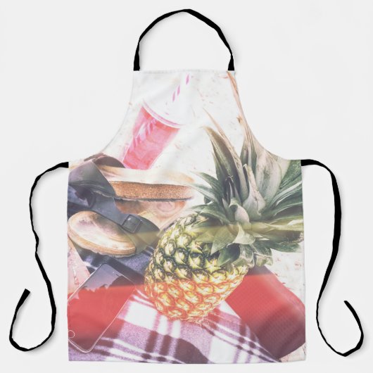 Ananas naast telefoon en luidspreker schort (Voorkant)