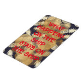 Ananas wat er gebeurt op schepen die op het schip magneet (Linkerzijde)