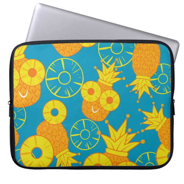 Ananasringen: Doodle Cartoon . Laptop Sleeve (Voorkant)