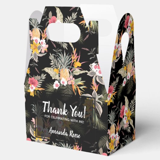 Ananassen Bloemen op Zwarte Gevel Bedankdoosjes (Geopend)