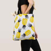 Ananastextuur,  zomerpatroon. tote bag (Dichtbij)