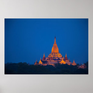 Ananda Tempel bij schemering Poster