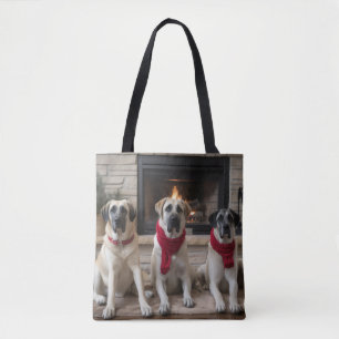 Anatolische herder bij de open haard Kerstmis Tote Bag