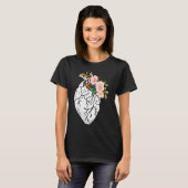 Anatomical Heart Flowers Cardiologist Surgeon Surv T-shirt (Voorkant volledig)