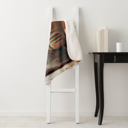 Ancient Alien Statue Sherpa Deken (In situ)