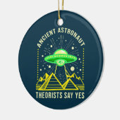 Ancient Astronaut Theoristen zeggen ja aliëntheori Keramisch Ornament (Links)