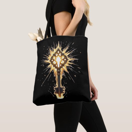 Ancient Fantasy Key with Magical Light – Radiant E Tote Bag (Dichtbij)