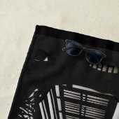 Ancient WHISPERS Chow Strandlaken (In situ)