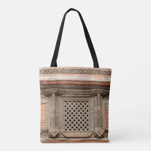Ancient window in Nasal Chowk Courtyard of Hanuman Tote Bag (Achterkant)