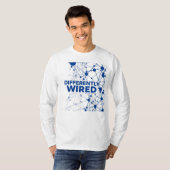 Anders Bedraad – Maand van de Autisme Acceptatie B T-shirt (Voorkant volledig)