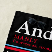 Anders gepersonaliseerde naam betekent zwart rood  strandlaken (In situ)