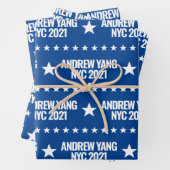 Andrew Yang NYC 2021 White Stars Pattern Blue Inpakpapier Vel (In situ)