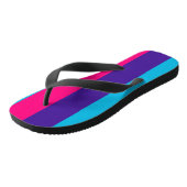 Androgyne trots teenslippers (Schuin)